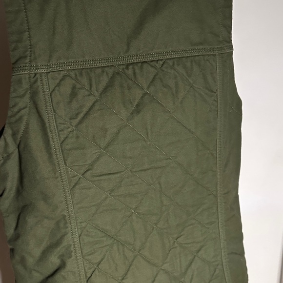 Carhartt women’s  Olive Quilted Vest - Picture 7 of 12